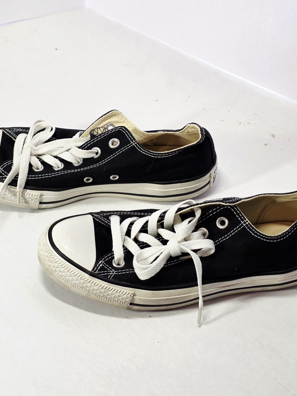 Converse Chuck Taylor All Star Low Top Lace-Up Sneakers Black/White M9166